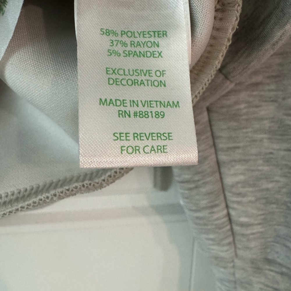 Lilly Pulitzer pull over - Picture 2 of 3